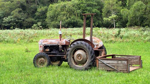Stari traktor @ Pixabay