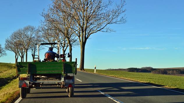Traktoristi često stradaju na putevima jer se ne pridržavaju pravila u saobraćaju - © Pixabay