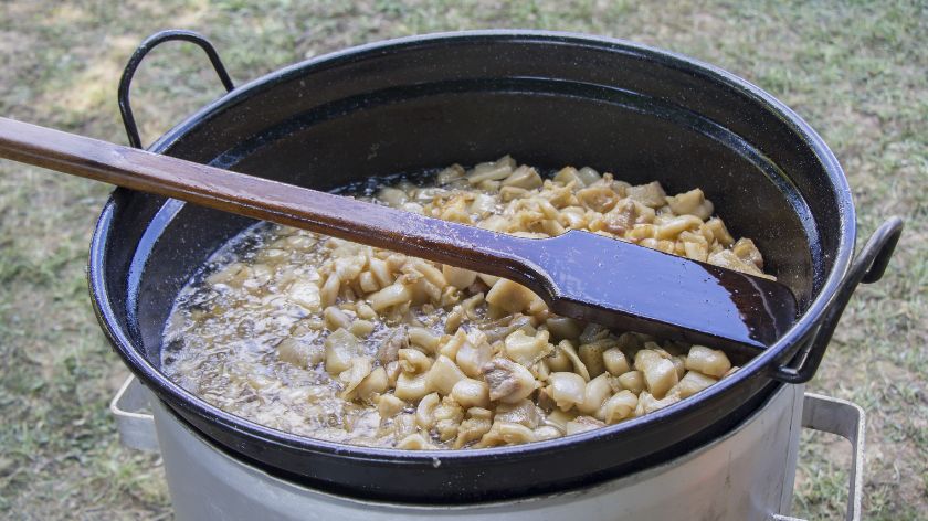 Proizvodnja čvaraka © Canva Čvarci