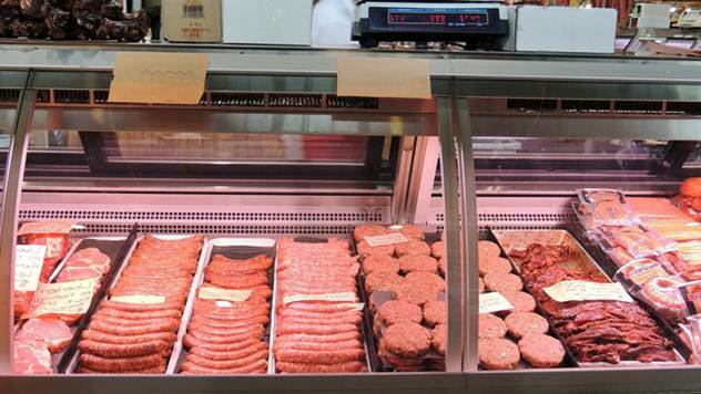meso i prerađevine od mesa u supermarketu
