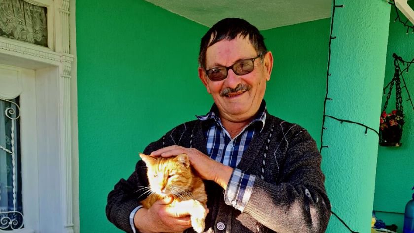 Dragoslav Brkić iz Obreža - © Jelena Mandić/Agromedia proizvođač i mačka
