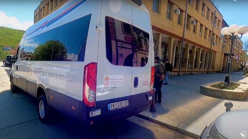 U grupi i najnerazvijenijih i devastiranih je 35, dok se 23 lokalne samouprave nalaze u pograničnim područjima, a čak 31 nije do sada imalo organizovan gradski ili prigradski prevoz. © AGROmedia