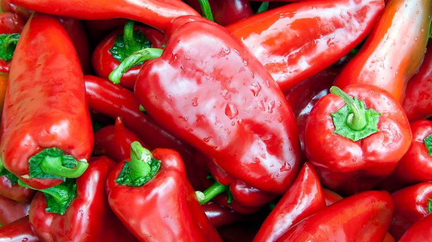 Cene voća i povrća na pijacama © Canva Cene voća i povrća