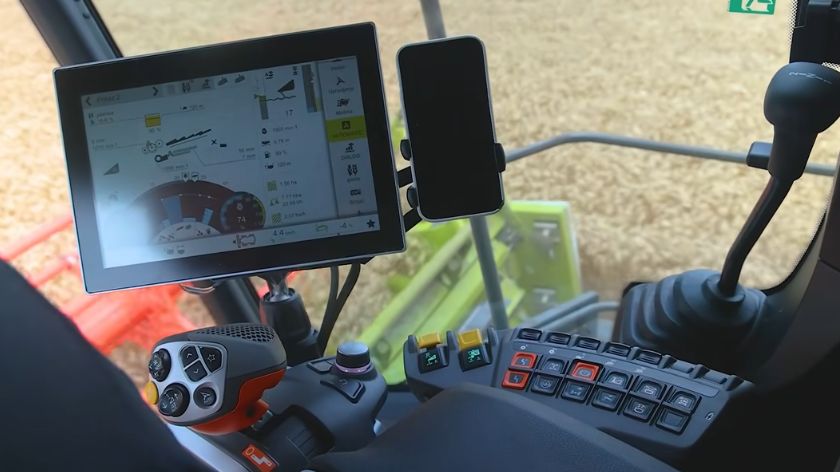 CLAAS TRION 650