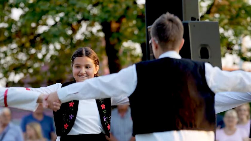 Sve ono što jedno selo čini prepoznatljivim, na jednom mestu kolo
